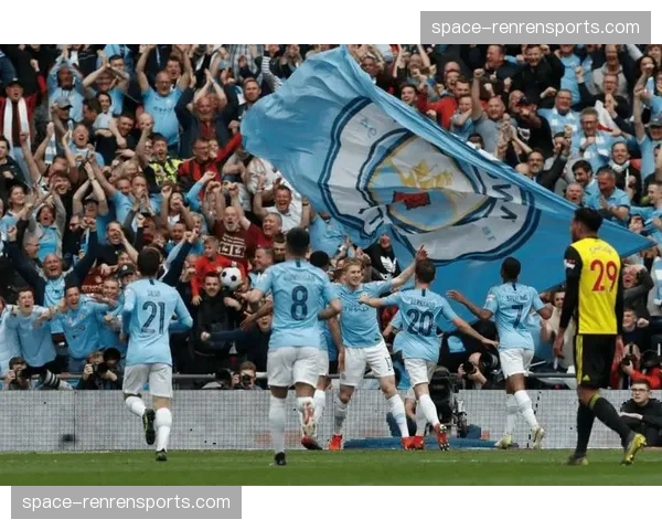 马赛客场3-0完胜斯特拉斯堡，取得近期客场首胜