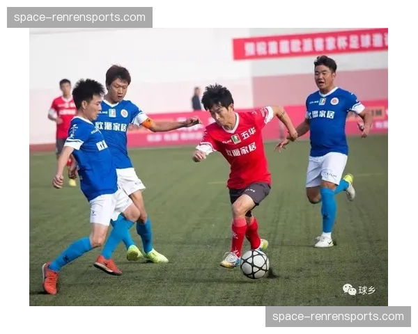 观点探讨:足球运动日益加速,是否对球员身体造成了过度消耗? 观点探讨:足球运动日益加速,是否对球员身体造成了过度消耗?